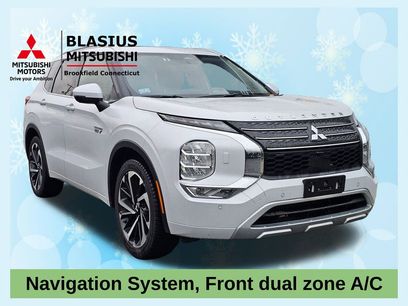 Used 2024 Mitsubishi Outlander 4WD Plug-In Hybrid