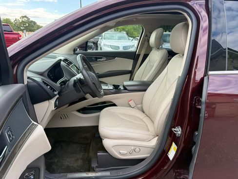 Used 2017 Lincoln MKX Reserve w/ Lincoln MKX Climate Package AWD/4WD image 15