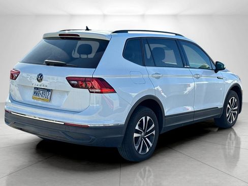 Used 2022 Volkswagen Tiguan S image 2