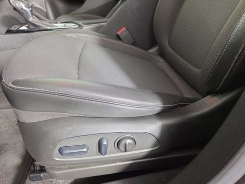 Used 2023 Buick Encore GX Select FWD image 30