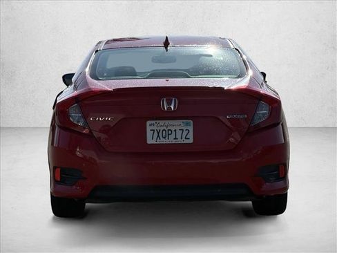 Used 2017 Honda Civic Touring image 6