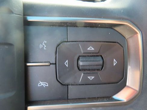 Used 2024 GMC Hummer EV 2X w/ Extreme Off-Road Package image 16