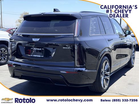 Used 2026 Cadillac Vistiq Platinum w/ LPO, Floor Liner Package AWD/4WD image 6