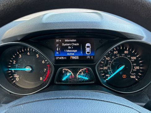 Used 2017 Ford Escape SE AWD/4WD image 22