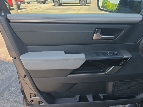 New 2026 Toyota Tundra Limited AWD/4WD image 15