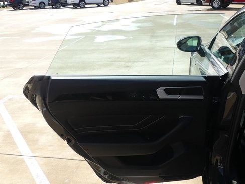 Used 2021 Volkswagen Arteon SE image 33