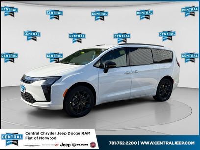 New 2027 Chrysler Pacifica Select