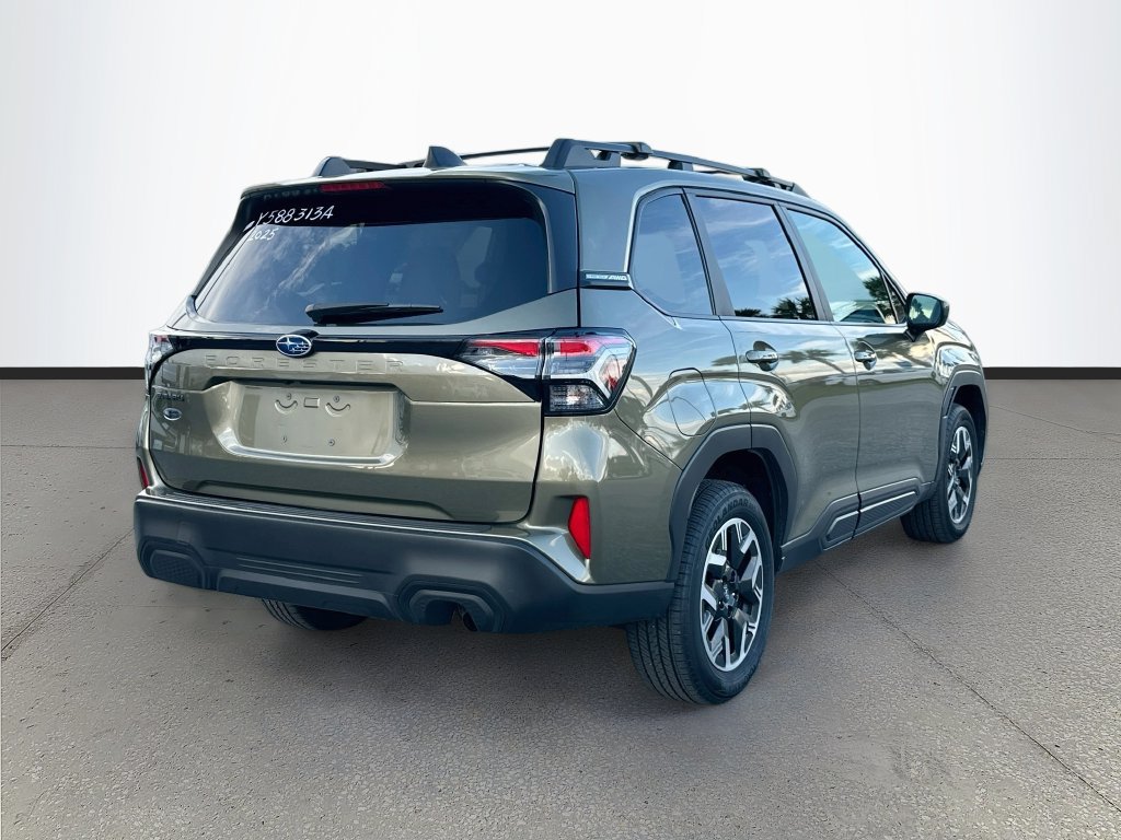 Certified 2025 Subaru Forester Premium AWD/4WD image 7