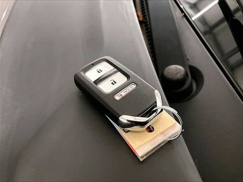 Used 2016 Honda Fit EX image 9