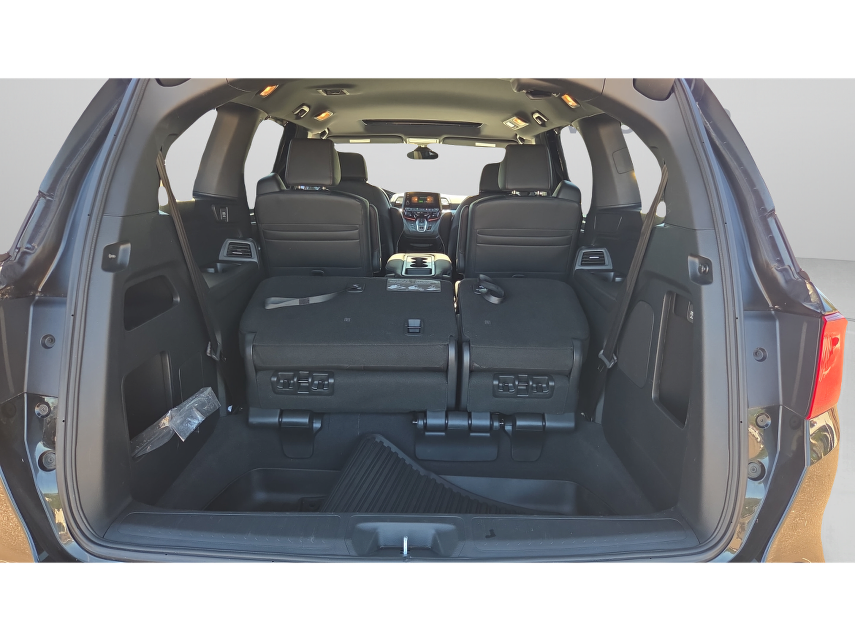 Used 2023 Honda Odyssey Sport image 12