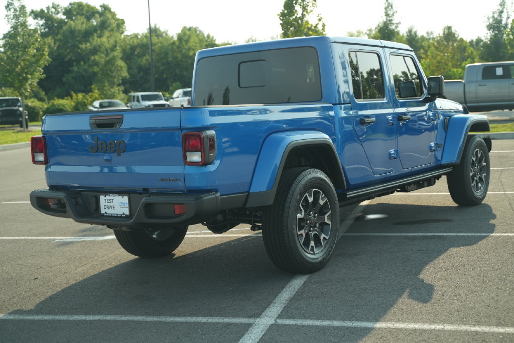 New 2026 Jeep Gladiator Sport AWD/4WD image 7