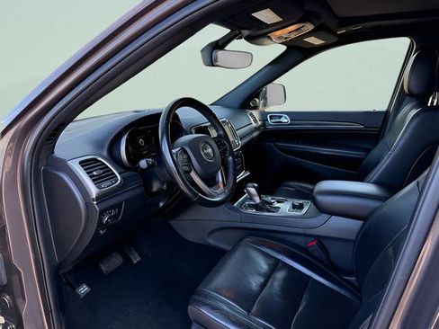 Used 2020 Jeep Grand Cherokee Limited w/ Luxury Group II AWD/4WD image 3