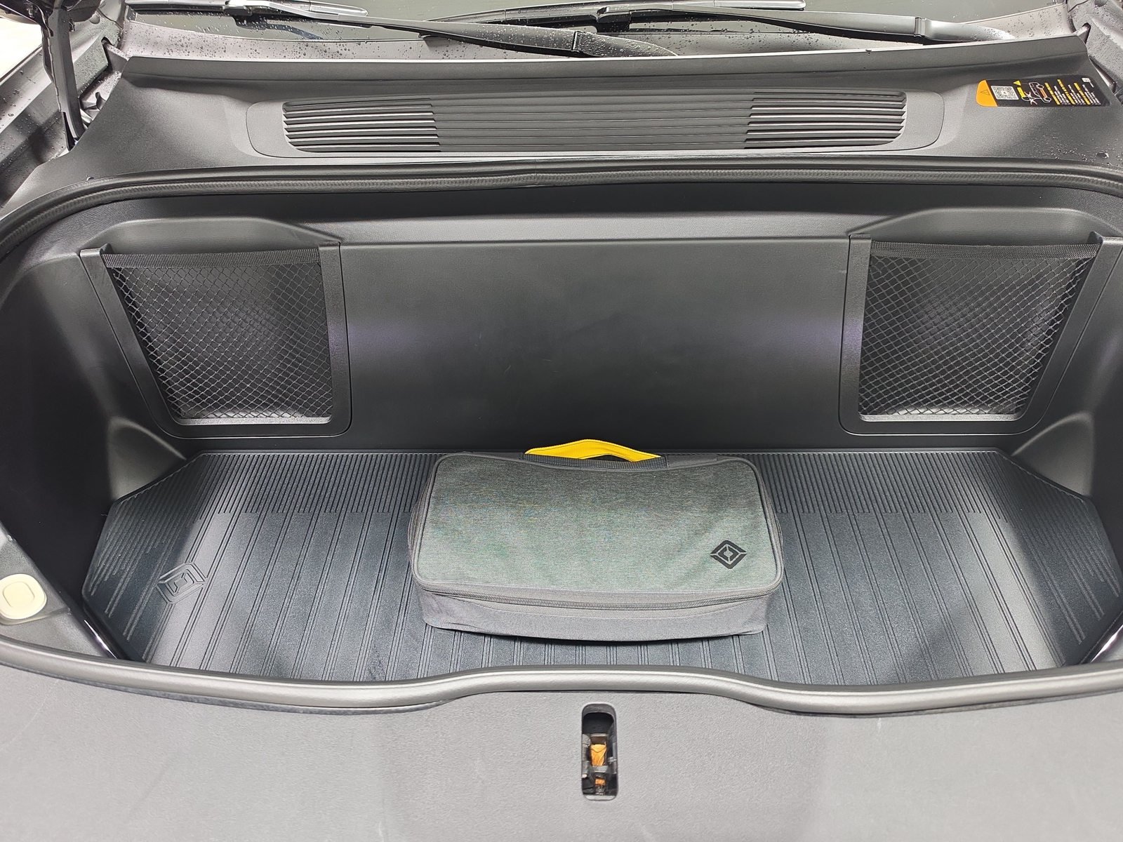 Used 2025 Rivian R1S Adventure Dual AWD/4WD image 14
