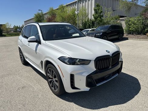 Used 2024 BMW X5 xDrive40i w/ Executive Package AWD/4WD image 3
