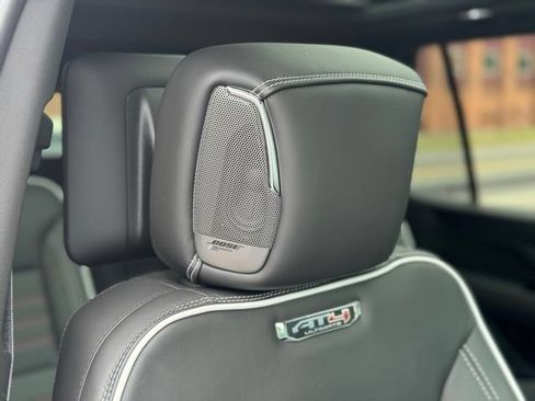 Used 2025 GMC Yukon AT4 Ultimate AWD/4WD image 18
