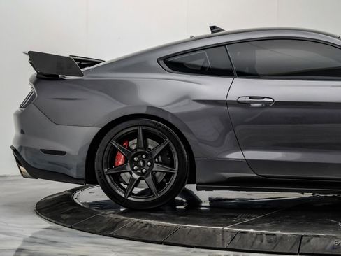 Used 2021 Ford Mustang Shelby GT500 w/ Carbon Fiber Track Pack RWD image 27
