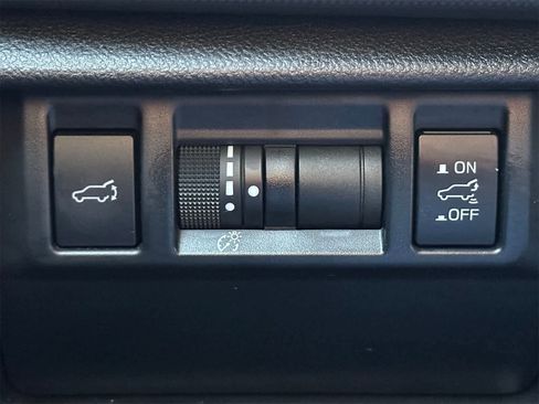 Certified 2025 Subaru Forester Limited image 23