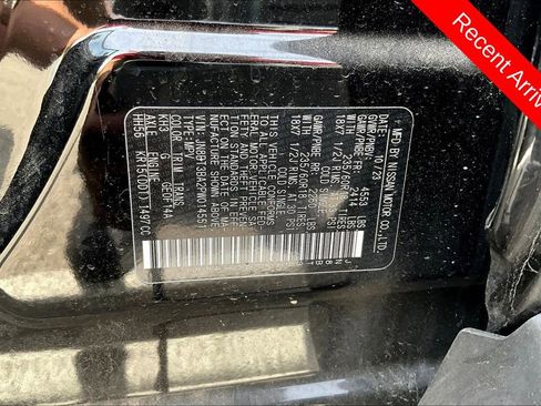 Used 2023 Nissan Rogue SV w/ SV Premium B Package image 9