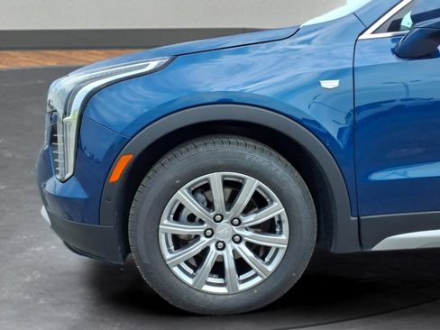 Certified 2019 Cadillac XT4 Premium Luxury w/ Enhanced Visibility Package FWD image 4