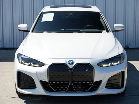 Used 2022 BMW i4 eDrive40 w/ M Sport Package image 50