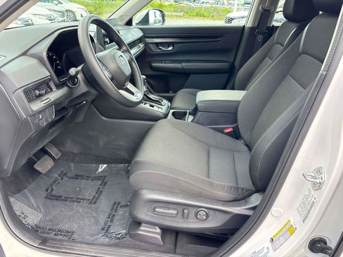 Used 2025 Honda CR-V EX image 12