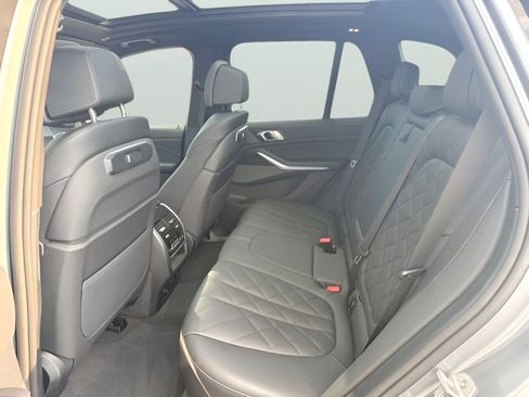 Used 2025 BMW X5 xDrive40i w/ M Sport Package AWD/4WD image 27