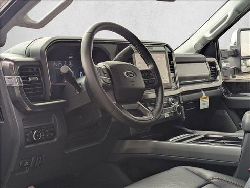 Used 2026 Ford F250 Lariat w/ Chrome Package image 8