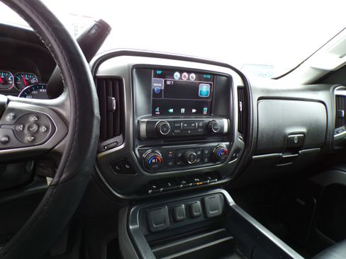 Used 2015 Chevrolet Silverado 2500 LTZ image 8