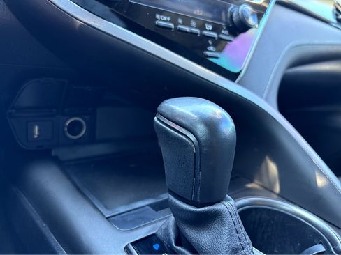 Used 2023 Toyota Camry SE image 17
