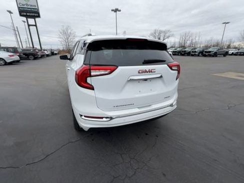 Used 2022 GMC Terrain Denali image 7