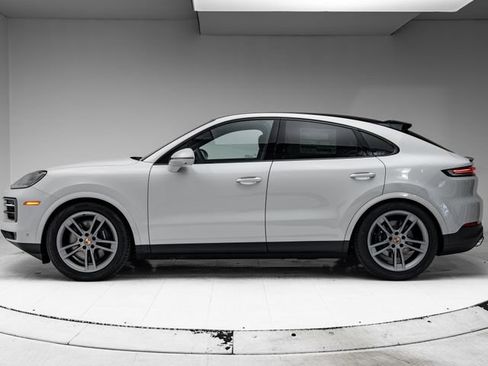 New 2026 Porsche Cayenne Coupe AWD/4WD image 2