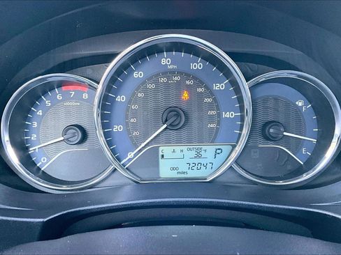 Used 2016 Toyota Corolla LE image 19