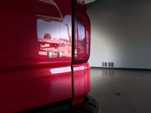 Used 2023 Chevrolet Silverado 1500 LT w/ Protection Package AWD/4WD image 29
