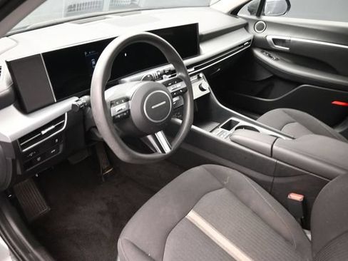 Used 2025 Hyundai Sonata SEL FWD image 18