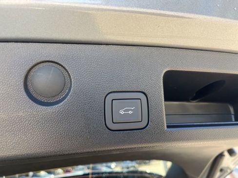 New 2026 Chevrolet Equinox LT w/ Convenience Package II image 7