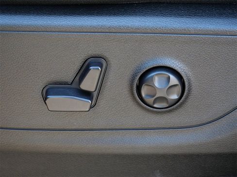 Used 2020 RAM 1500 Big Horn image 17