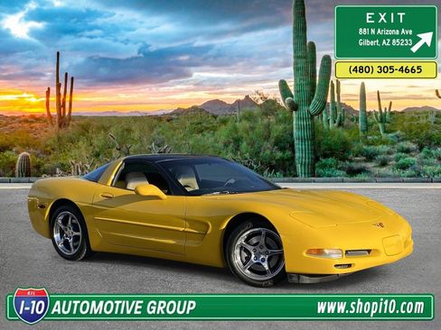 Used 2001 Chevrolet Corvette Coupe w/ Preferred Equipment Group2 image 1