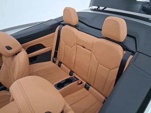 New 2026 BMW 430i Convertible w/ Convenience Package image 22