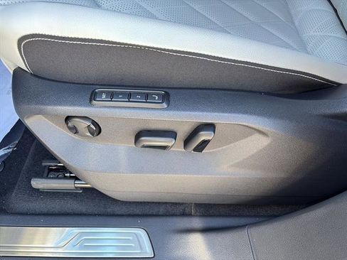 New 2026 Volkswagen Atlas Cross Sport SEL Premium R-Line image 16