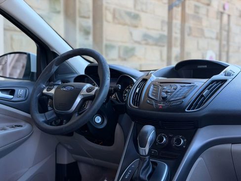 Used 2014 Ford Escape SE FWD image 11