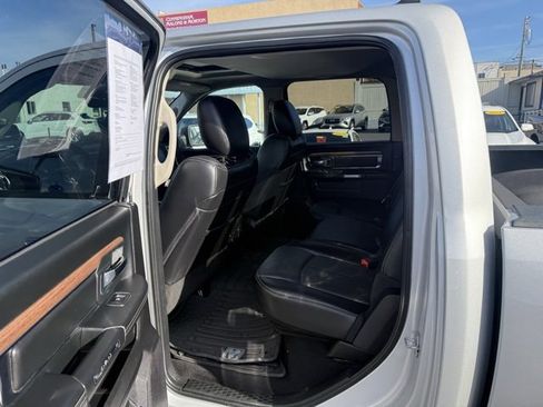 Used 2017 RAM 1500 Laramie w/ Convenience Group image 10