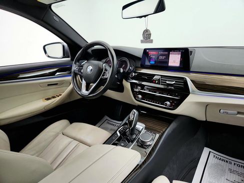 Used 2019 BMW 530i 530i w/ Convenience Package image 28