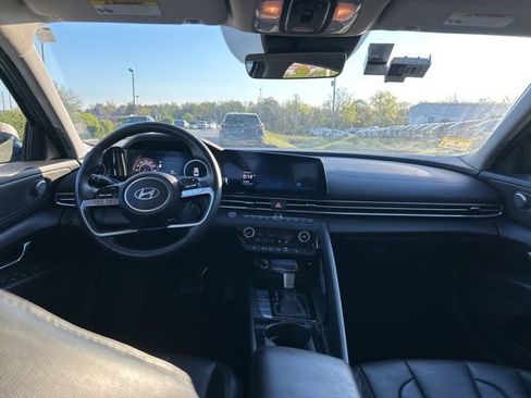 Used 2024 Hyundai Elantra Limited FWD image 5