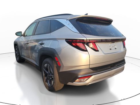 Used 2026 Hyundai Tucson SEL FWD image 5