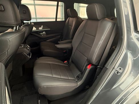 Certified 2023 Mercedes-Benz GLS 450 4MATIC image 13