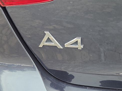 Used 2018 Audi A4 2.0T allroad Premium Plus w/ Premium Plus Package image 32