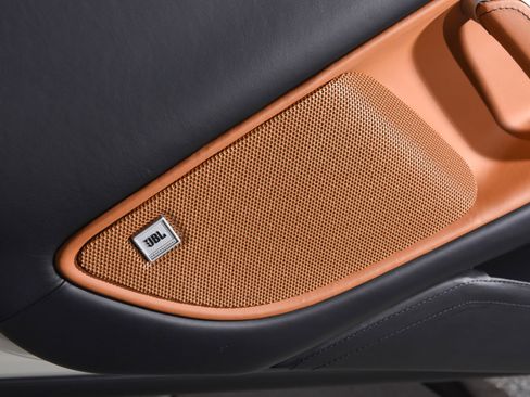 Used 2014 Ferrari F12 Berlinetta RWD image 31