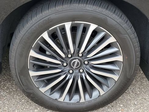 New 2025 Nissan Armada Platinum Reserve AWD/4WD image 28