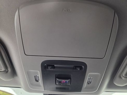 Used 2024 Toyota Camry SE FWD image 14