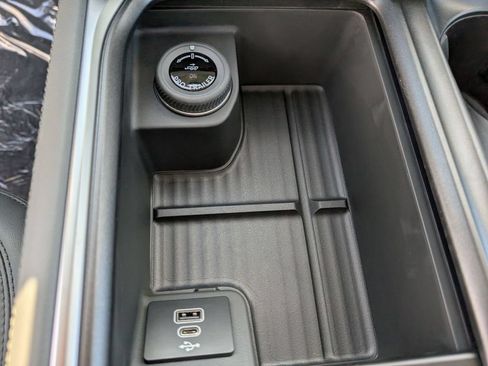 New 2026 Ford Expedition Active AWD/4WD image 41